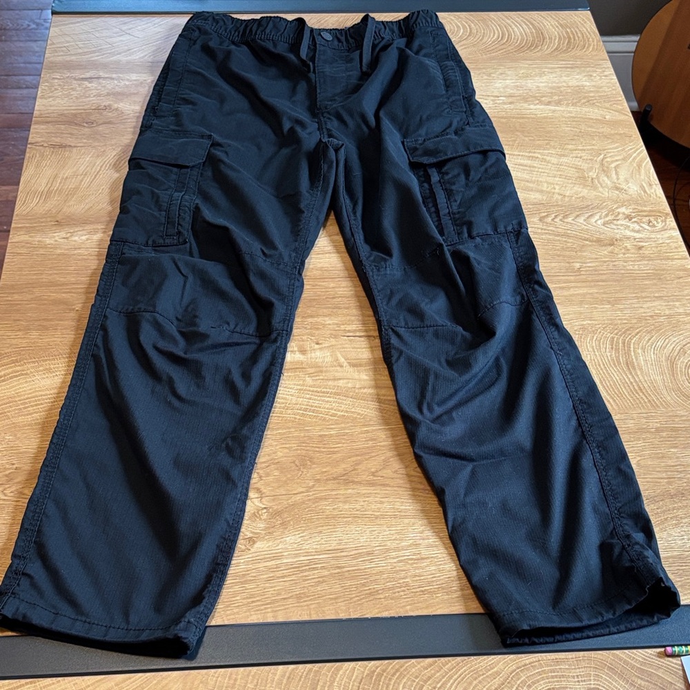 H&M Men's Black Cargo Pants - Comfortable Utility Style Size Small